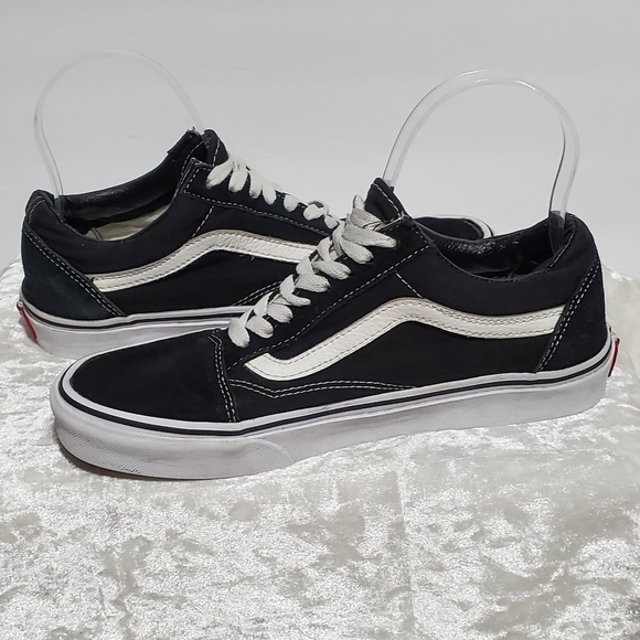 vans low top shoes